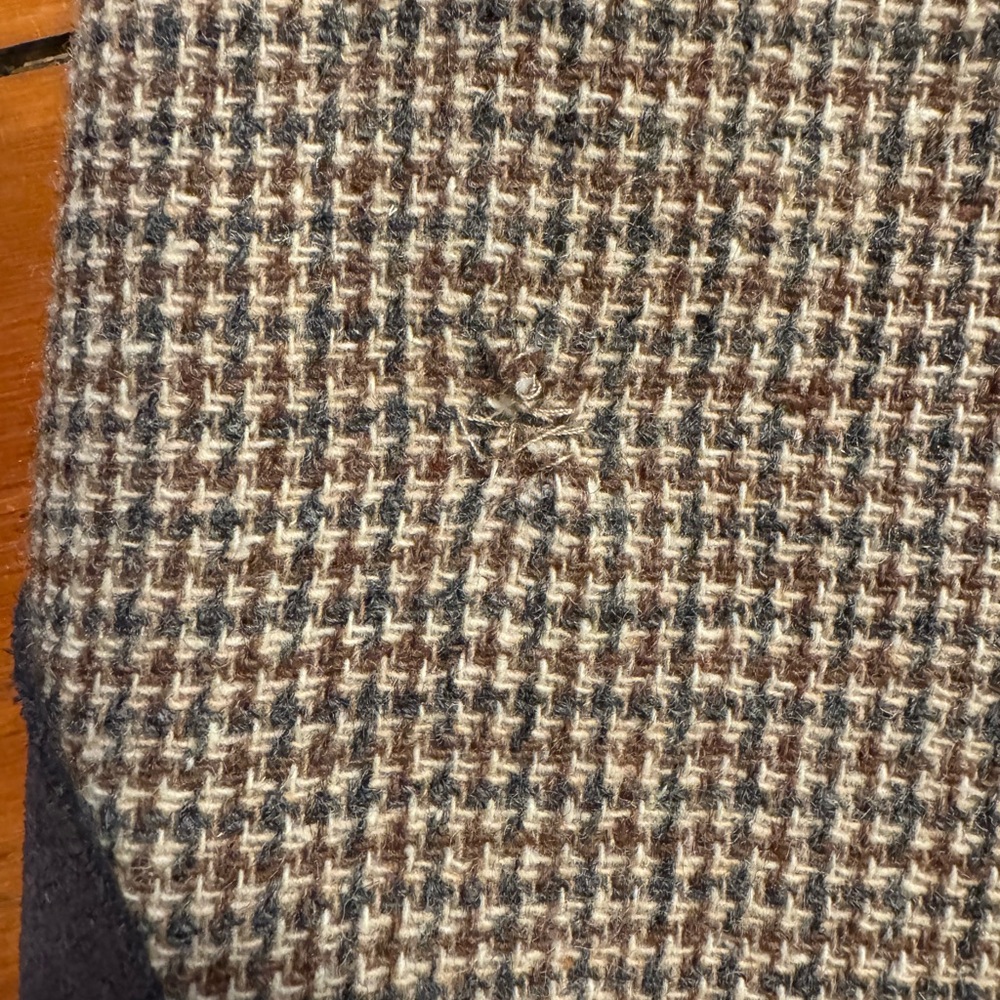 Brown Patterned Blazer With Button-Down Pockets - image 7